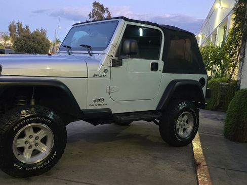 Used 2005 Jeep Wrangler Sport image 13