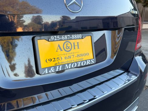 Used 2015 Mercedes-Benz GLK 350 image 25