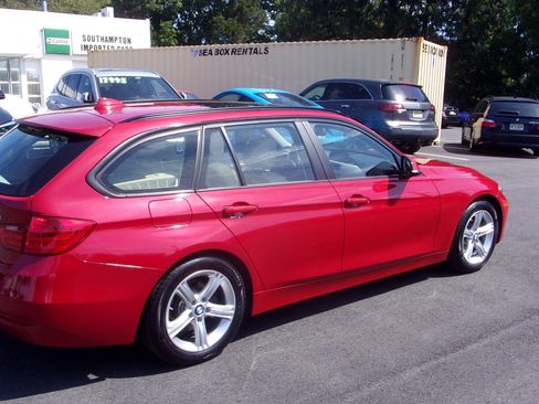 Used 2014 BMW 328i xDrive Wagon AWD/4WD image 6