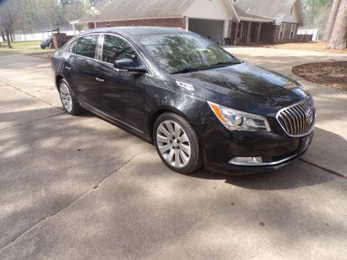 Used 2015 Buick LaCrosse Premium image 4