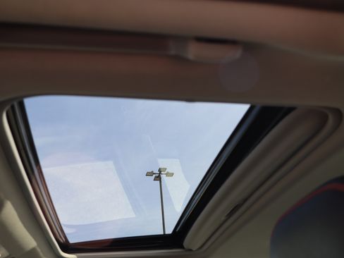 Used 2017 Toyota Camry XSE image 15