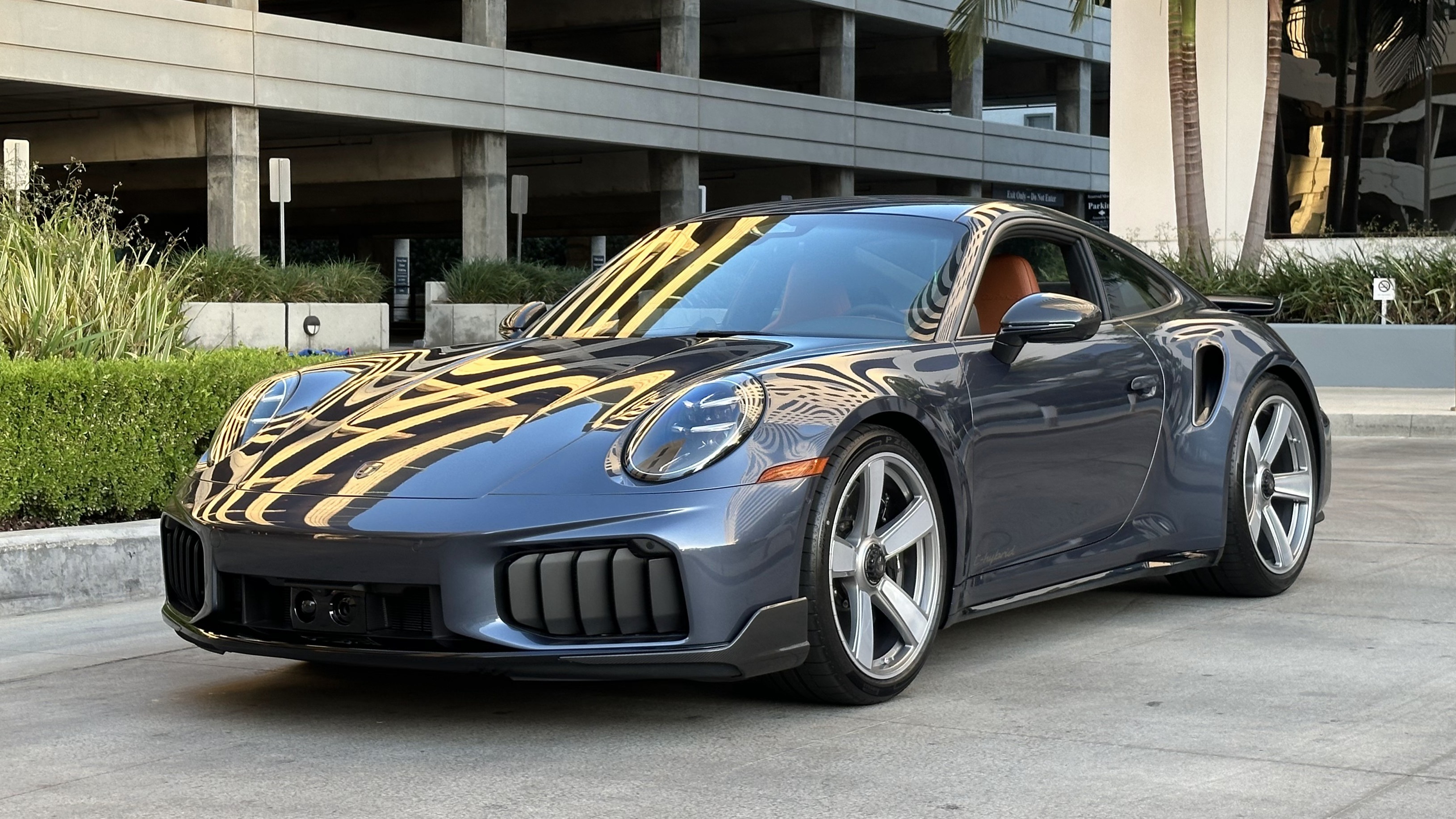 Used 2026 Porsche 911 Turbo S Coupe AWD/4WD image 4