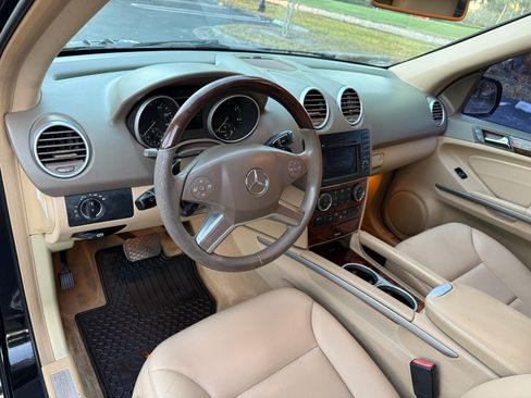 Used 2010 Mercedes-Benz ML 350 image 10