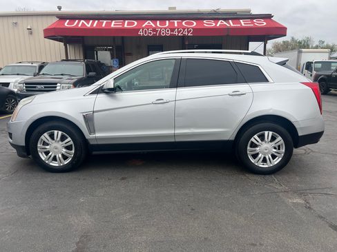 Used 2016 Cadillac SRX Luxury image 1