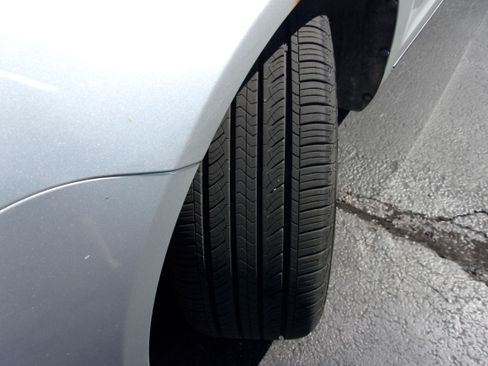 Used 2012 Ford Fusion SE FWD image 10