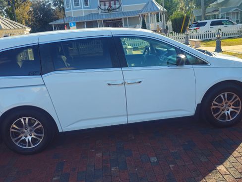 Used 2011 Honda Odyssey EX-L image 6