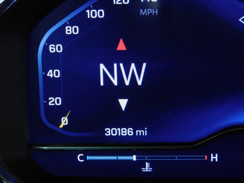 Used 2025 Chevrolet Silverado 1500 LT image 31