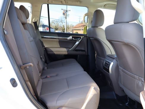 Used 2021 Lexus GX 460 Premium image 14