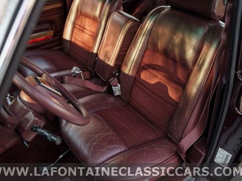 Used 1991 Jeep Grand Wagoneer image 7