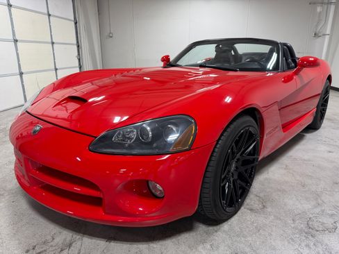 Used 2003 Dodge Viper SRT-10 Convertible RWD image 11
