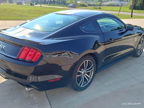 Used 2016 Ford Mustang GT image 24