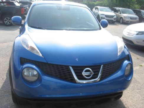 Used 2012 Nissan Juke AWD image 2