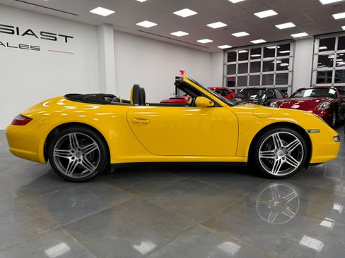 Used 2008 Porsche 911 Carrera 4 image 3