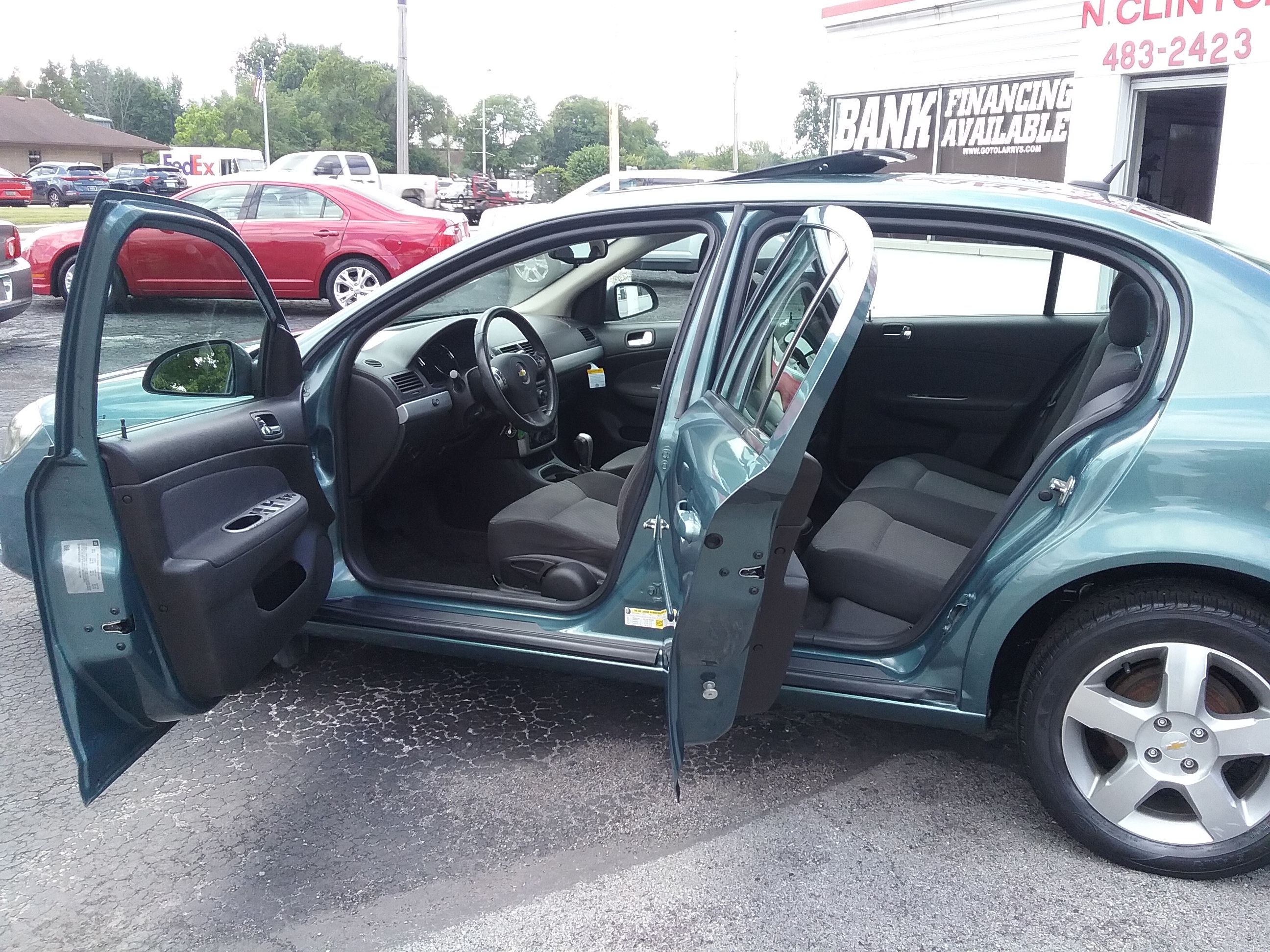 Used 2010 Chevrolet Cobalt LT Sedan w/ 1LT FWD image 18