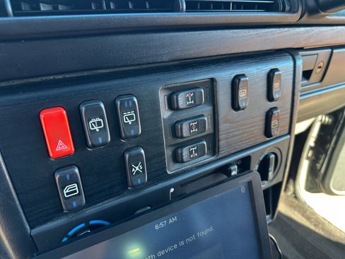 Used 1991 Mercedes-Benz Other Mercedes-Benz Models image 15