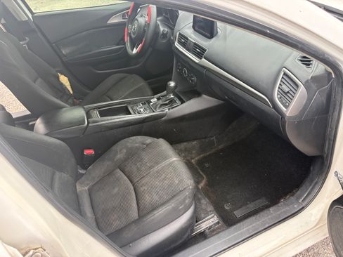 Used 2018 MAZDA MAZDA3 S FWD Sedan 2.5L 4-Cyl image 9