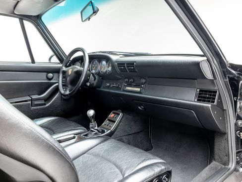 Used 1998 Porsche 911 Carrera S image 5