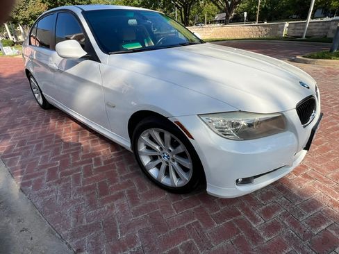 Used 2011 BMW 328i Sedan RWD image 2