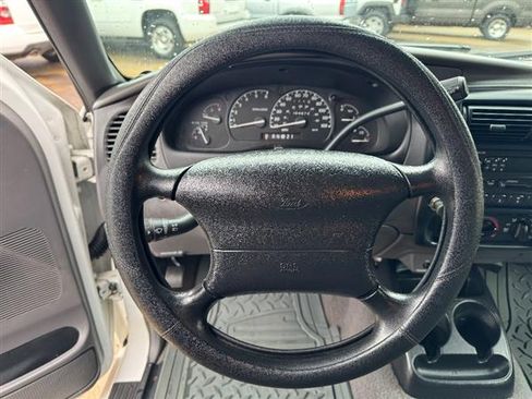 Used 1999 Ford Ranger XLT image 12