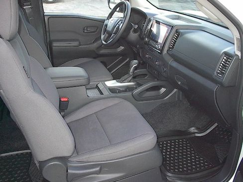 Used 2024 Nissan Frontier S image 10