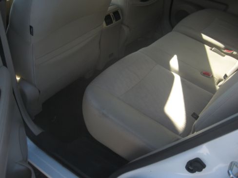 Used 2020 Nissan Rogue SV image 7