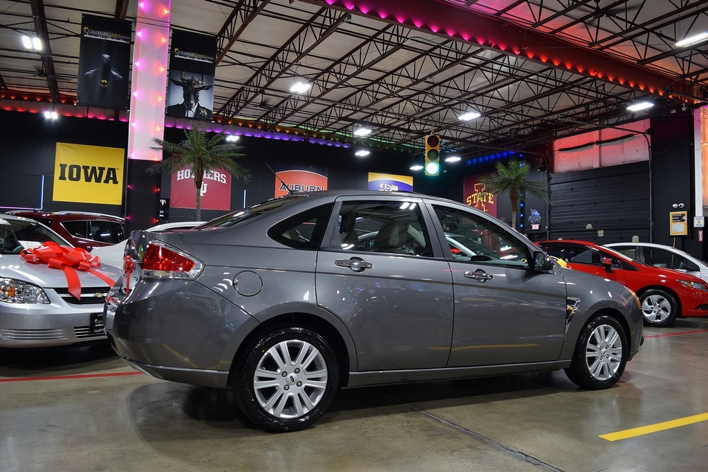 Used 2009 Ford Focus SEL Sedan FWD image 14