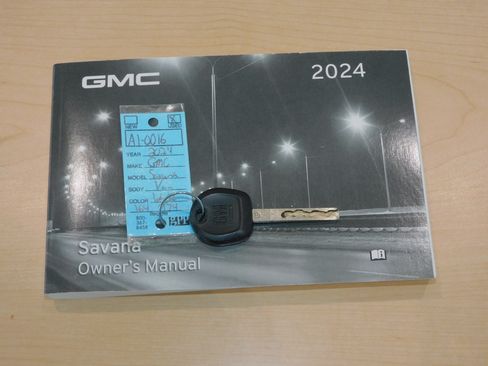 Used 2024 GMC Savana 2500 image 26