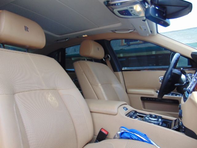 Used 2011 Rolls-Royce Ghost UNAVAIL RWD image 33