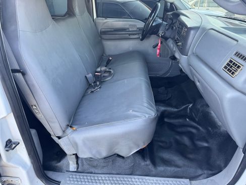 Used 2003 Ford F350 XL image 26