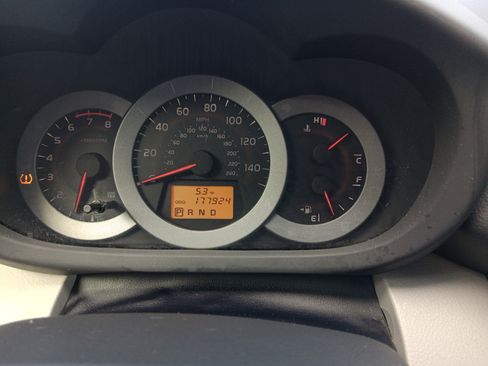 Used 2011 Toyota RAV4 Limited image 14