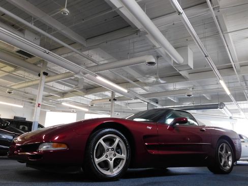 Used 2003 Chevrolet Corvette image 5