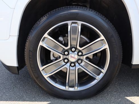 Used 2019 GMC Acadia Denali image 40