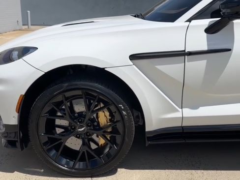 Used 2024 Aston Martin DBX 707 image 5