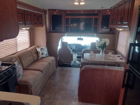 Used 2011 Ford E-450 and Econoline 450 image 21