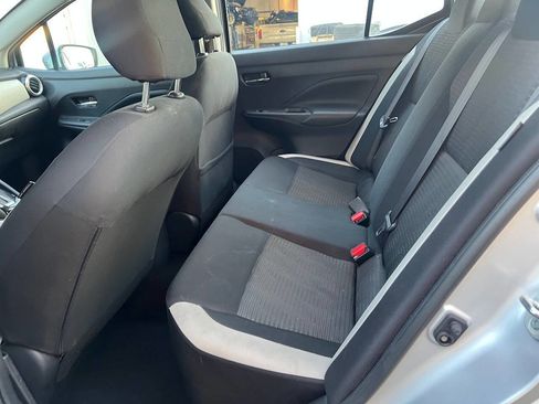 Used 2020 Nissan Versa SV image 8