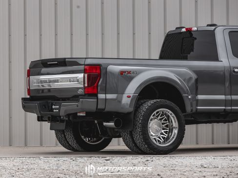 Used 2021 Ford F450 Platinum image 26