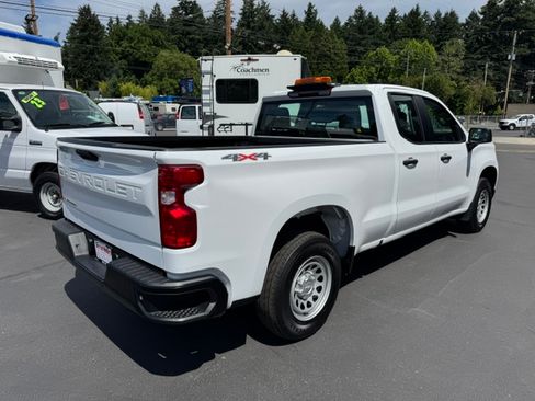 Used 2023 Chevrolet Silverado 1500 4x4 Double Cab W/T image 5