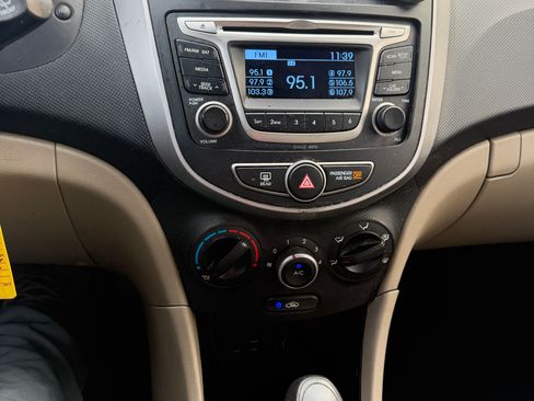 Used 2016 Hyundai Accent SE image 54