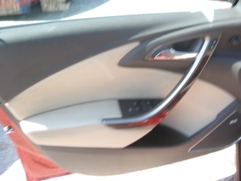 Used 2012 Buick Verano Leather image 8