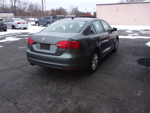 Used 2012 Volkswagen Jetta 2.5 SE image 4