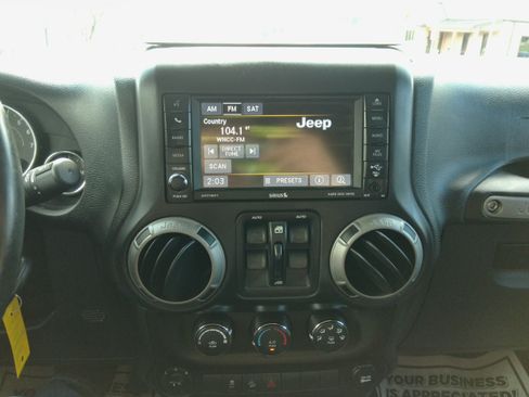 Used 2017 Jeep Wrangler Unlimited Sport S image 52