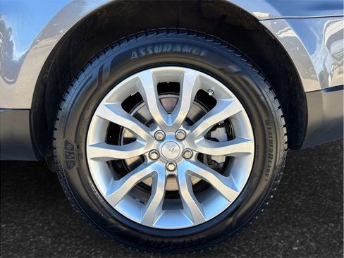 Used 2016 Land Rover Range Rover Sport HSE image 14