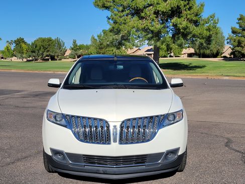 Used 2013 Lincoln MKX image 4