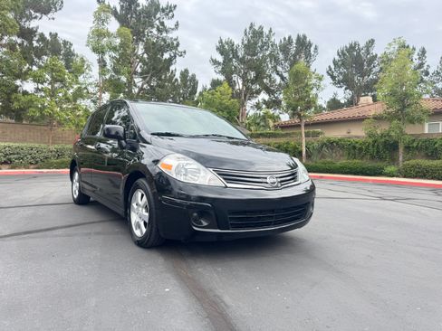 Used 2012 Nissan Versa 1.8 S w/ Special Edition FWD image 11