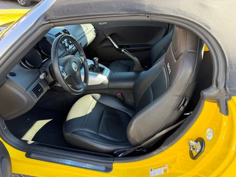 Used 2007 Saturn Sky Red Line image 4