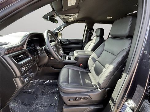 Used 2024 Chevrolet Tahoe Z71 image 2