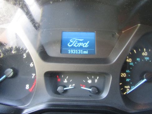 Used 2019 Ford Transit 250 130 Low Roof RWD image 15