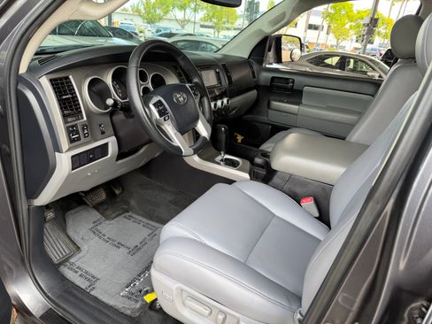 Used 2015 Toyota Sequoia 4WD SR5 image 13