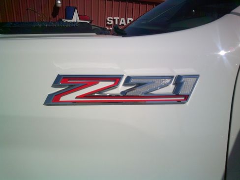 Used 2024 Chevrolet Silverado 2500 LTZ image 38