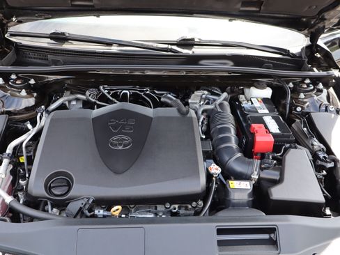 Used 2022 Toyota Avalon Touring FWD image 42